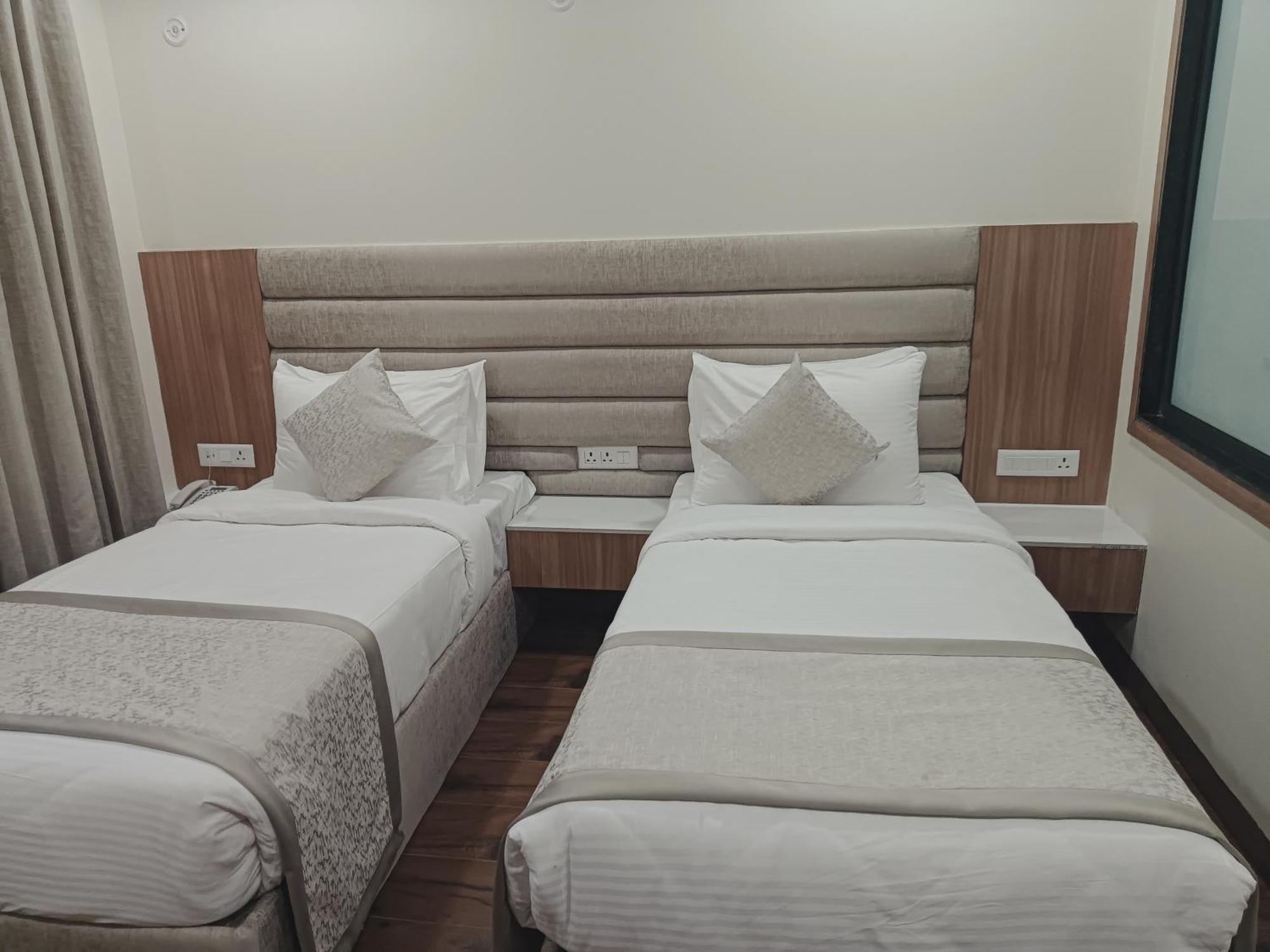 Cilantro Comfort Jaipur Ngoại thất bức ảnh